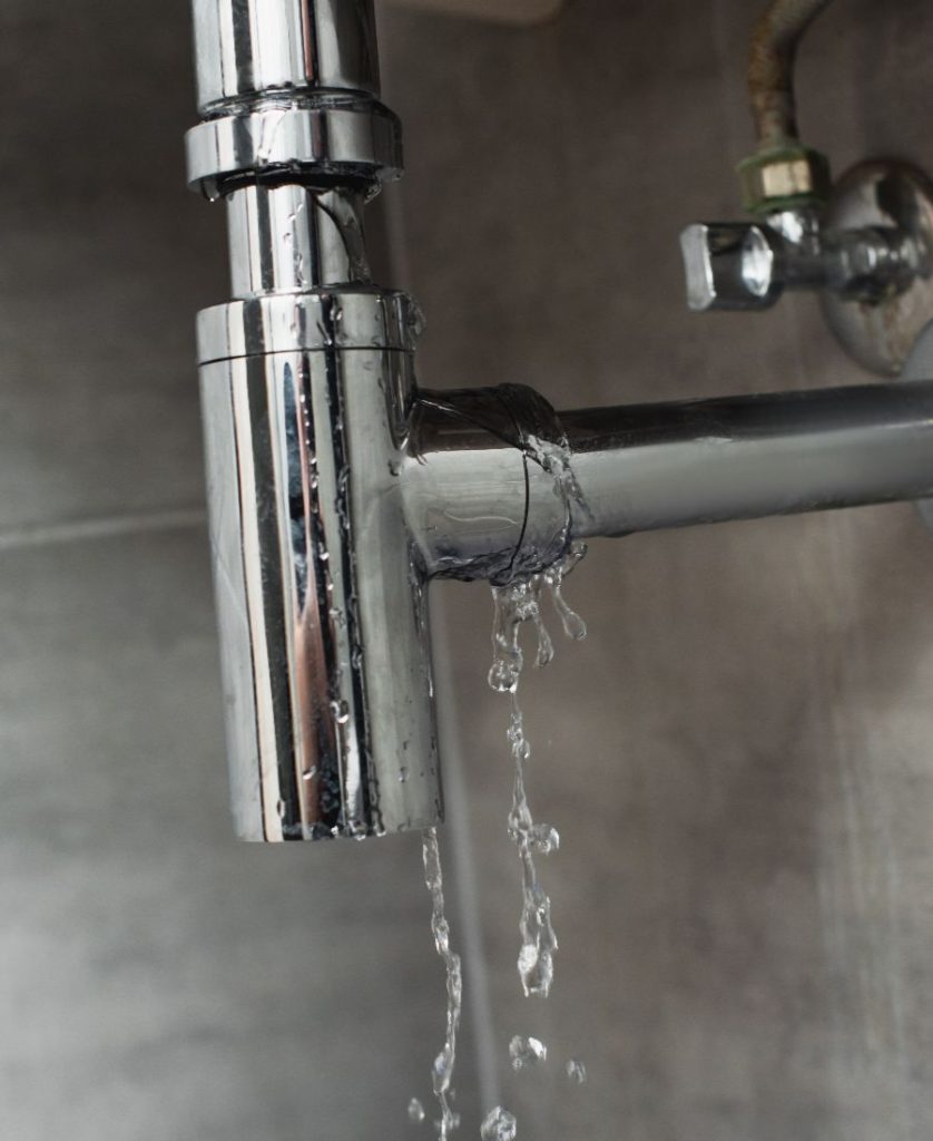 Leaking pipes 000
